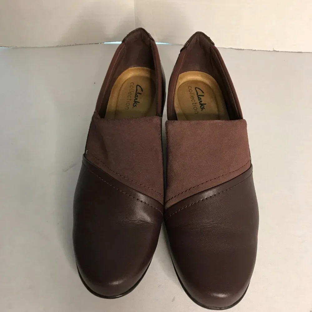 CLARKS EMILY STEP WOMENS LOAFER SIZE 9 NEW